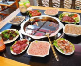 娱乐吃瓜酱火锅,打造火锅新潮流，美食娱乐两不误”